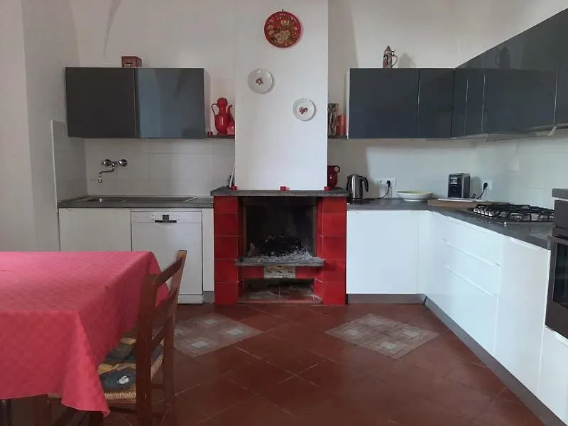 Casa Gazzano Vila Imperia 0*,  Itália